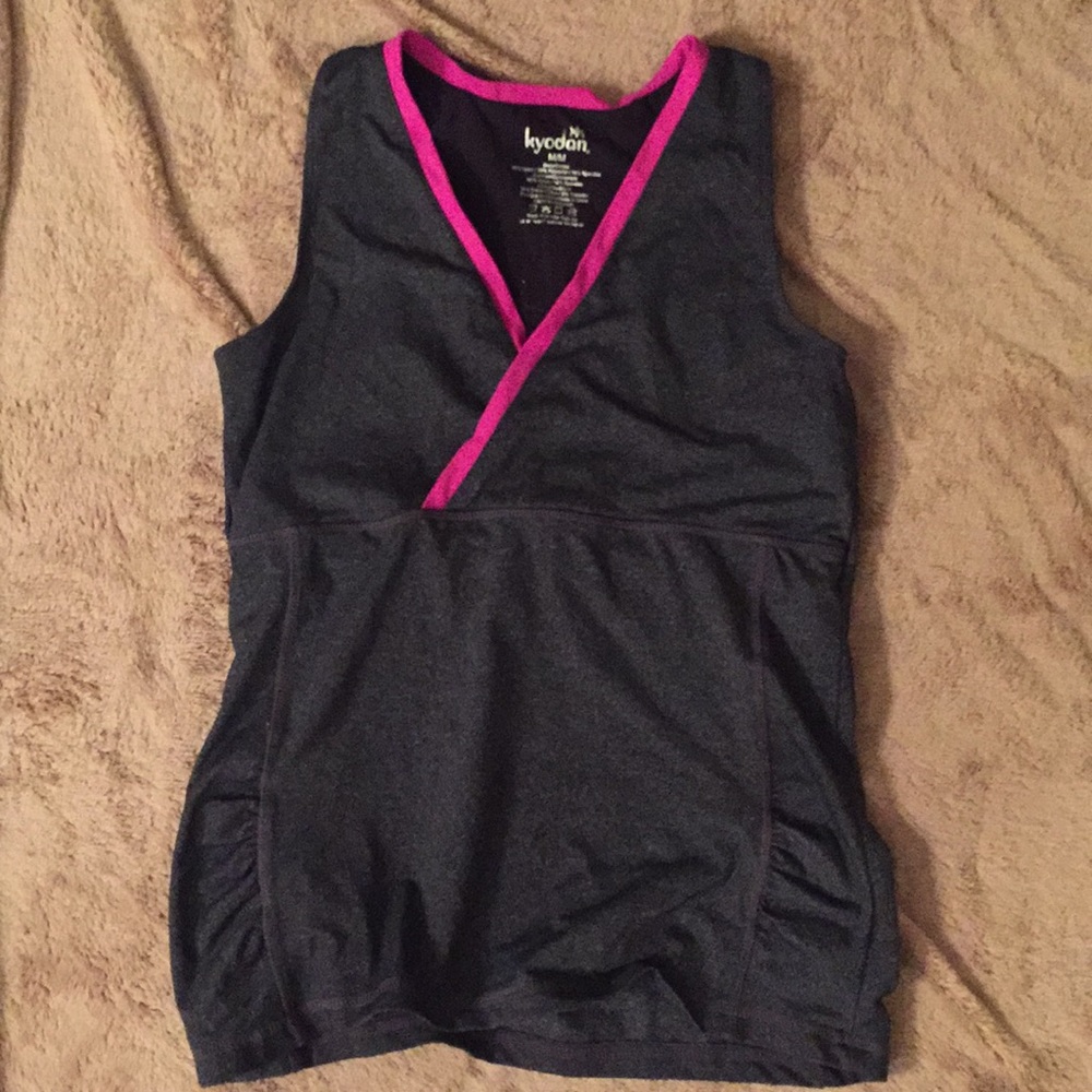 Kyodan workout tank medium